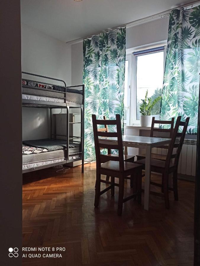 Homestay Hostel Home