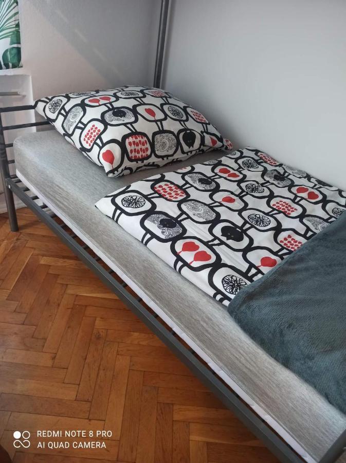 Hostel Home