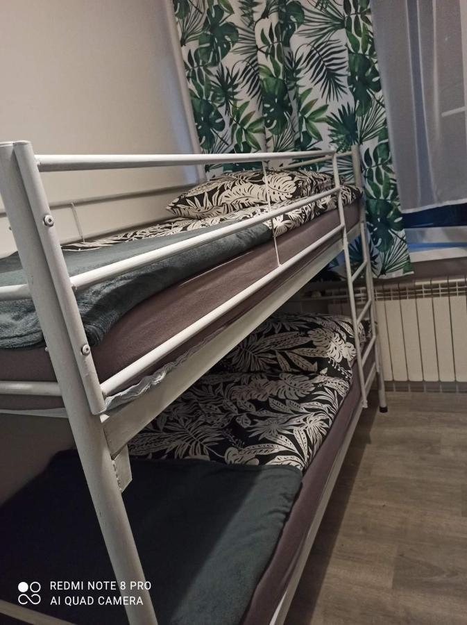 Privatunterkunft Hostel Home