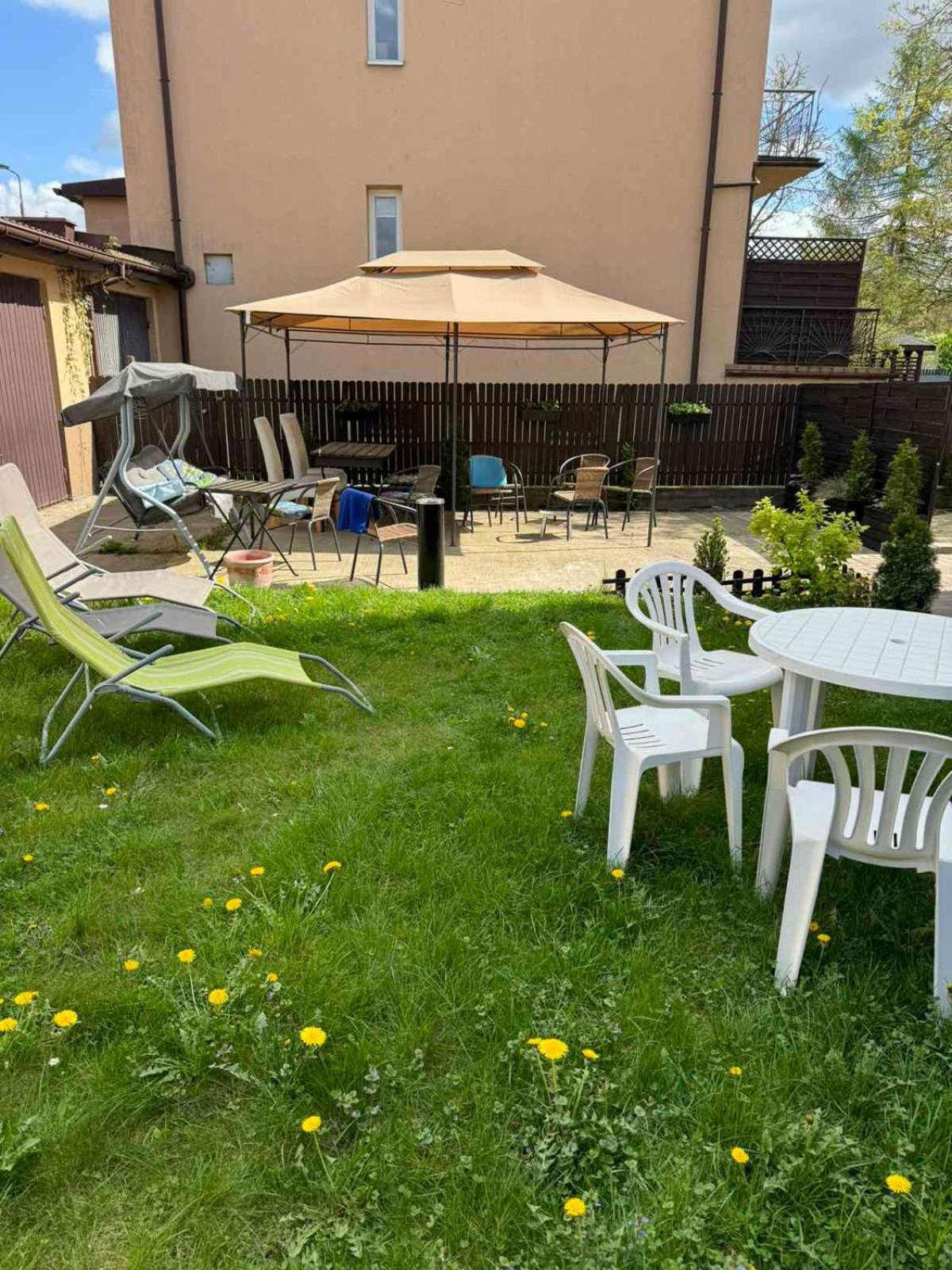 Privatunterkunft Hostel Home *